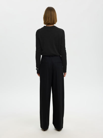 100% Merino black wool jumper