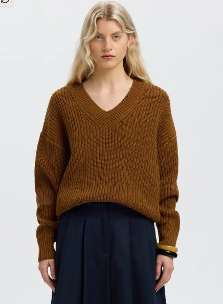 Selma v-neck jumper