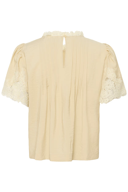 Dreamy buttery blouse  **Great going out top!