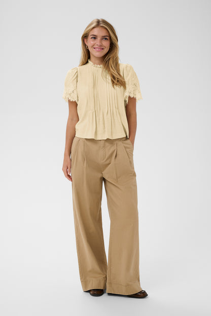 Dreamy buttery blouse  **Great going out top!