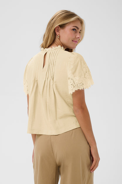 Dreamy buttery blouse  **Great going out top!