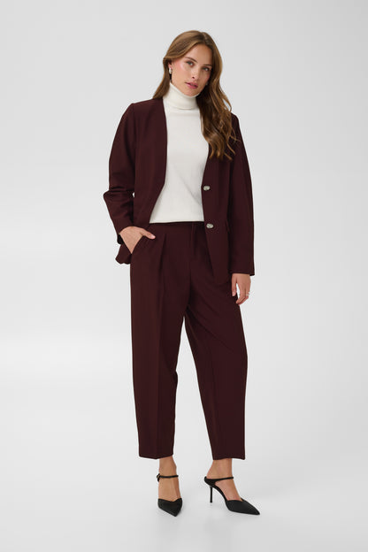 Frankie trousers in a burgundy shade