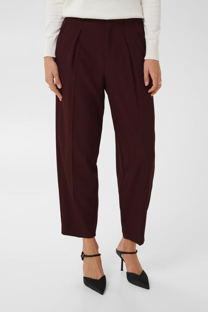 Frankie trousers in a burgundy shade