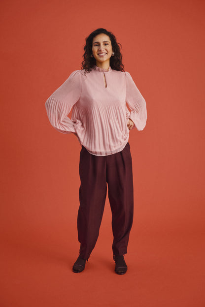 Frankie trousers in a burgundy shade