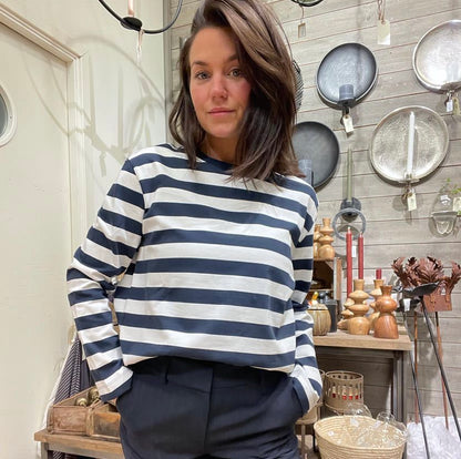 Long sleeve dark green and white stripe top