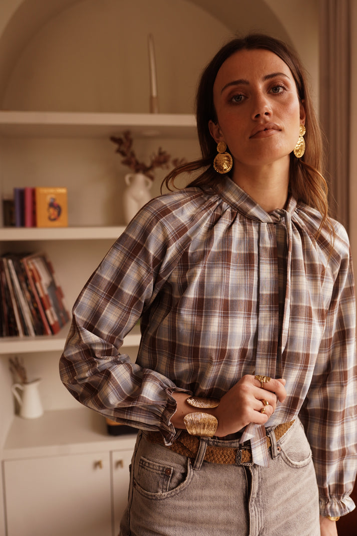 April blouse