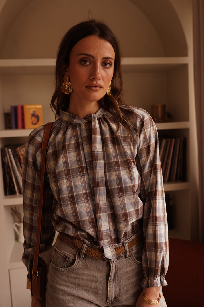 April blouse