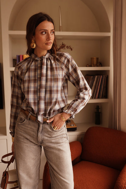April blouse