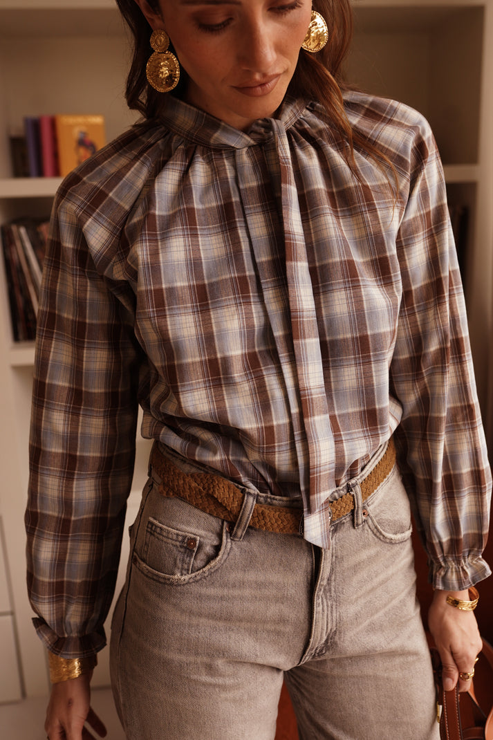 April blouse