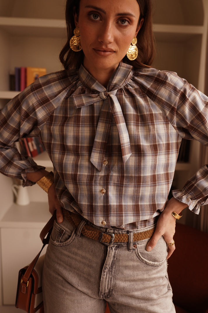 April blouse