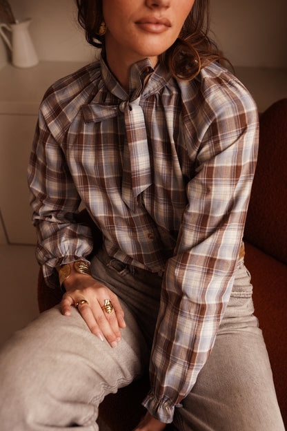 April blouse