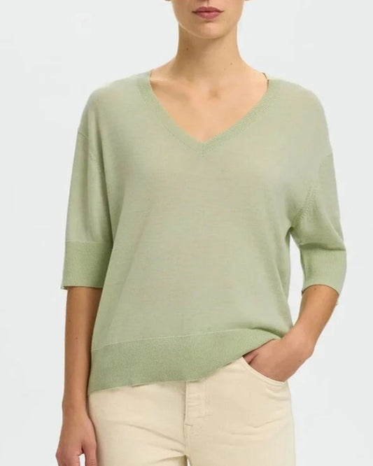 Green fine knit short sleeve top