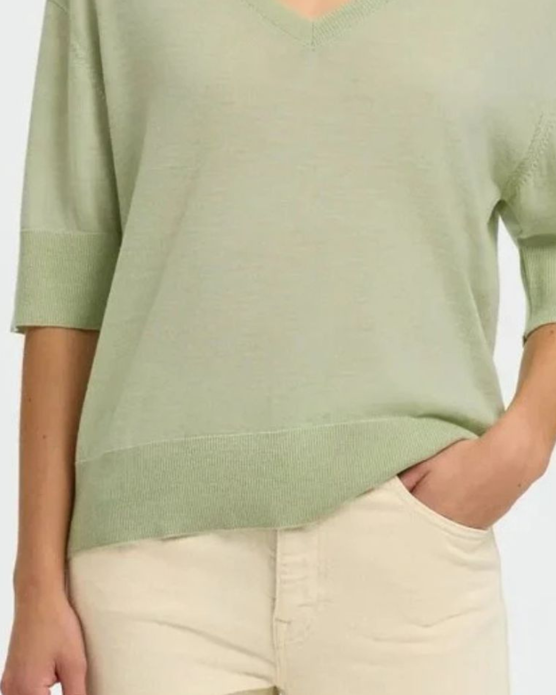 Green fine knit short sleeve top