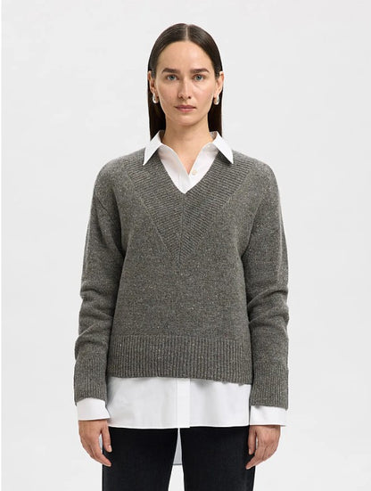 Nelly knit v-neck jumper