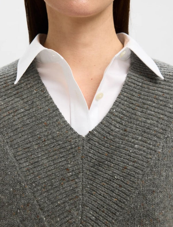 Nelly knit v-neck jumper