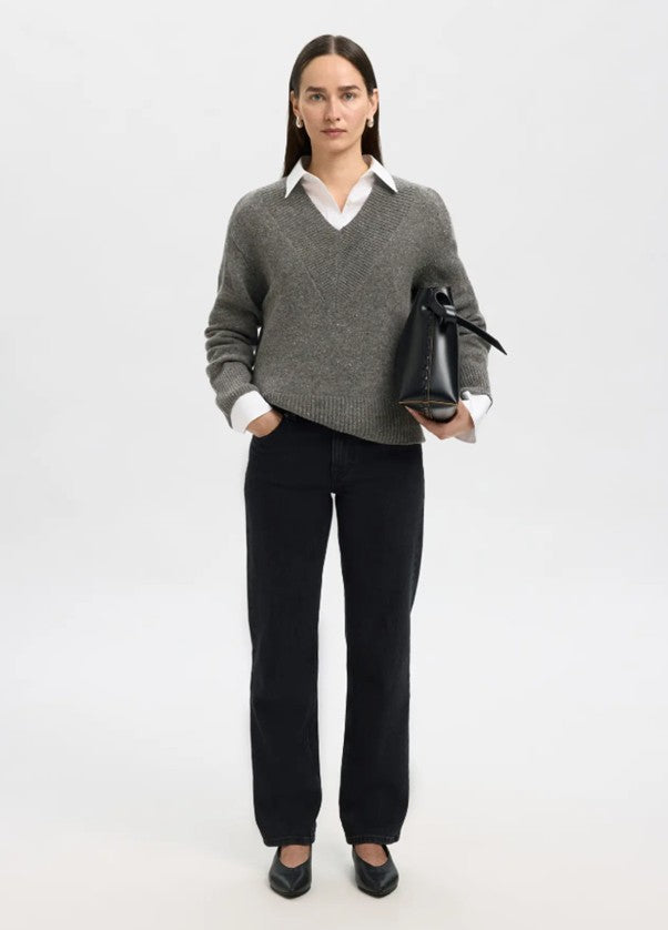 Nelly knit v-neck jumper