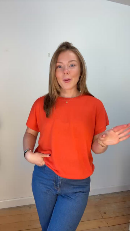 Paprika knit top