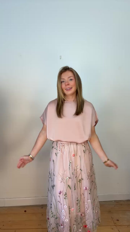Medbhs pink tulle floral skirt