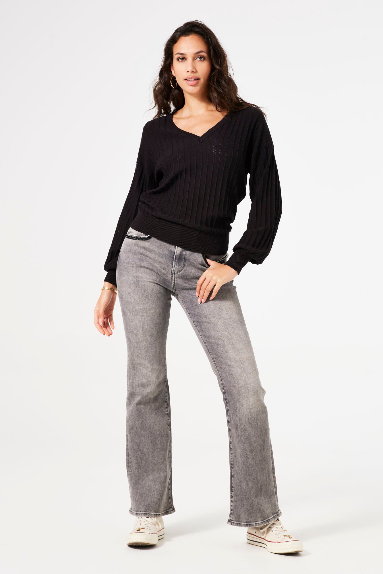 Una Fine Knit Black V-Neck