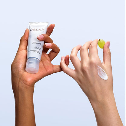 Vinoperfect Dark Spot Correcting Hand Cream by Caudalie 50ml