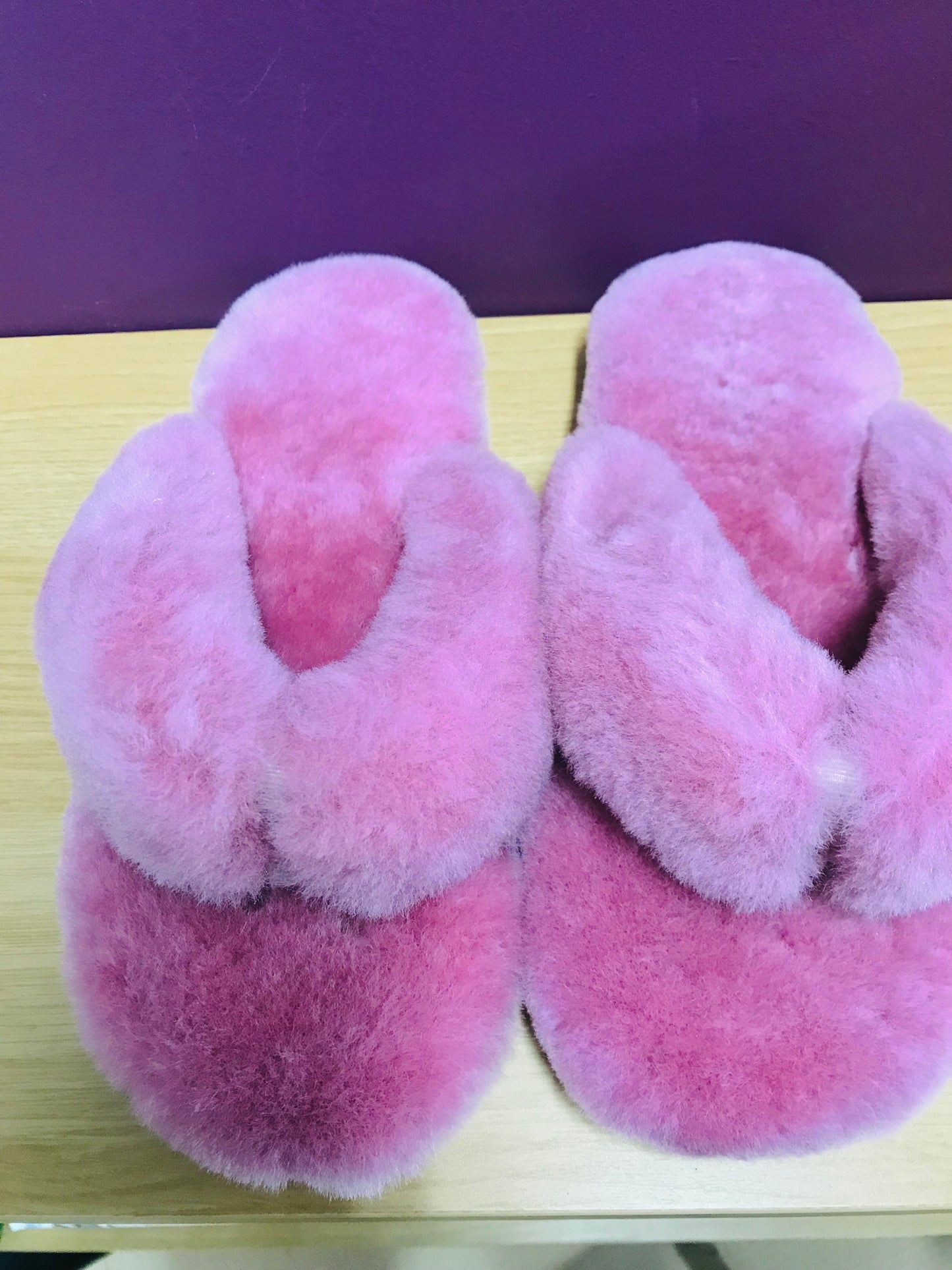 Sheepskin rose pink flip-flop slippers