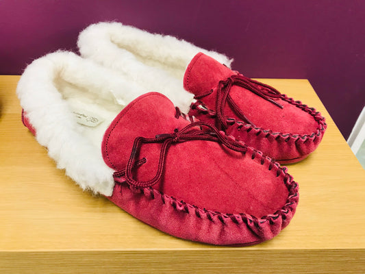 Fusia sheepskin moccasin slippers