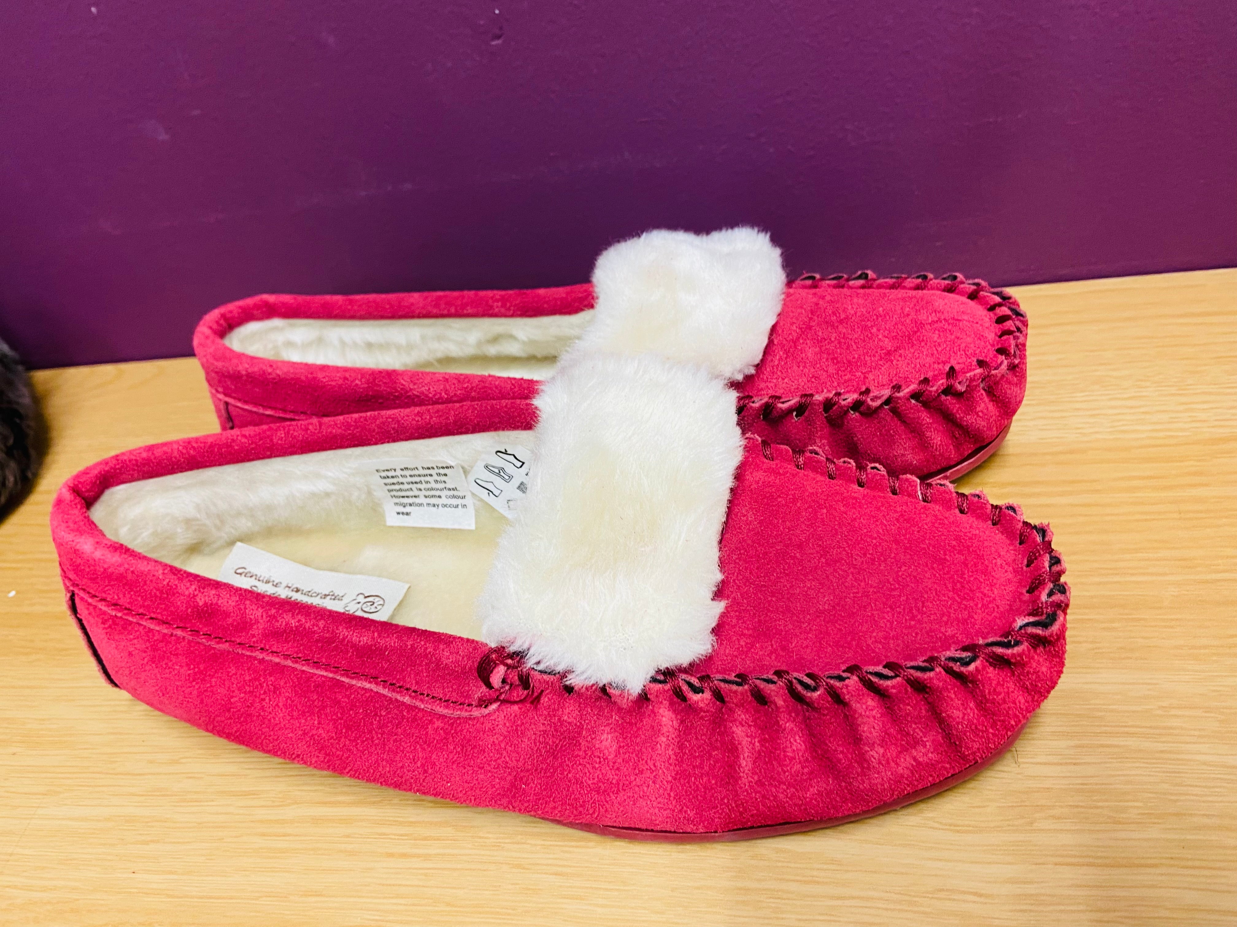 Moccasin discount slippers pink